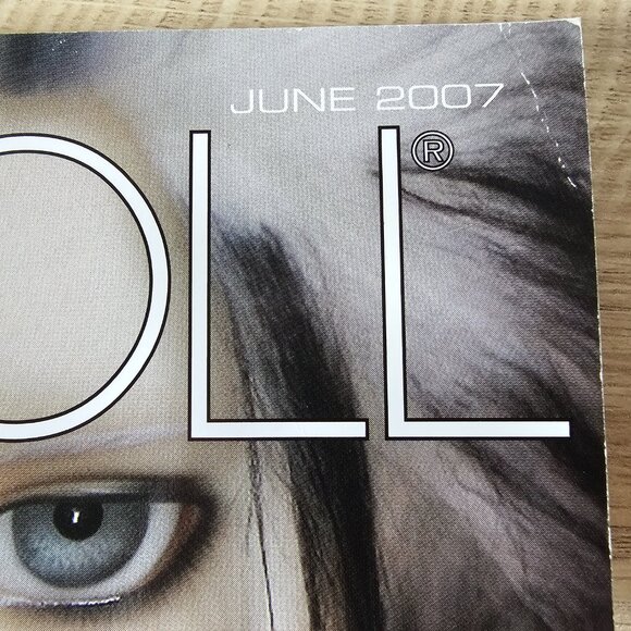 Haute Doll Magazine A Tale of Two Sisters Musedoll June 2007 Volume 4 Issue 3 - Picture 4 of 9